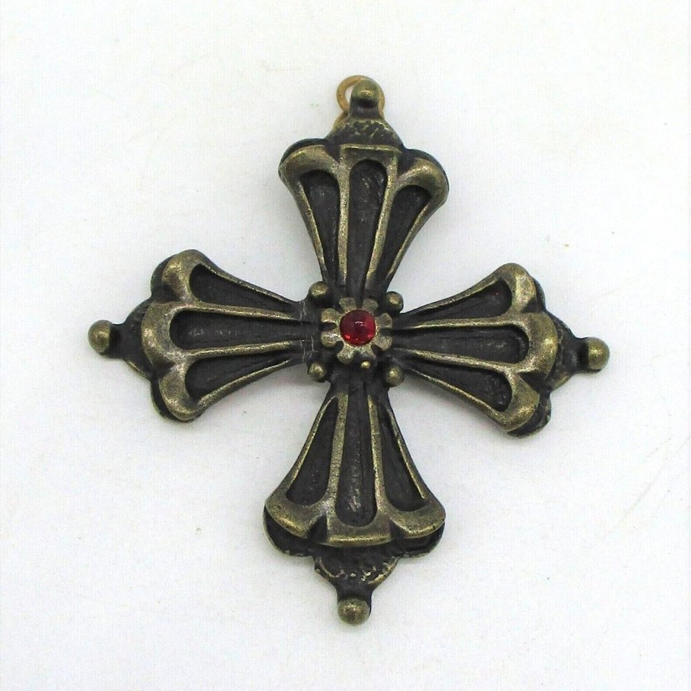 VINTAGE Raised Line Beveled Flower Bud Arms Maltese Cross Pendant (NO CHAIN)